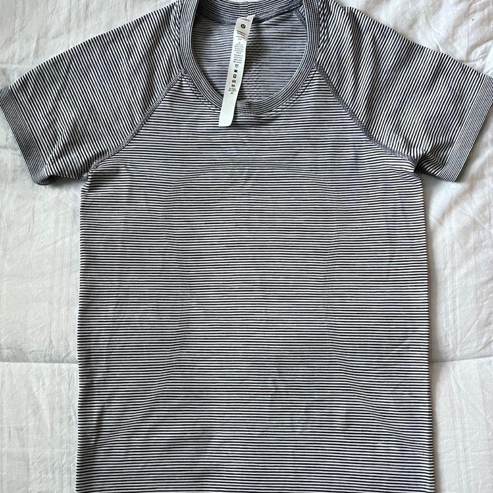 Lululemon striped shirt✨